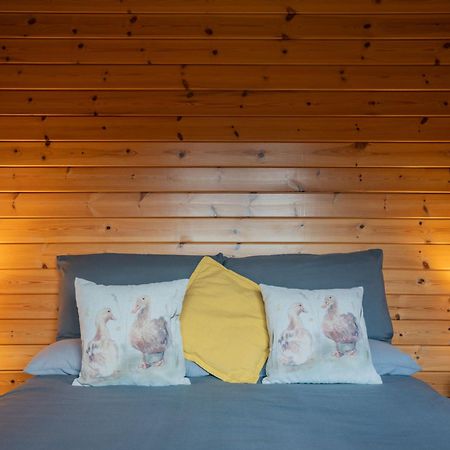 Chalet Loch Leven Lodge 10 By Interhome Kinross Buitenkant foto